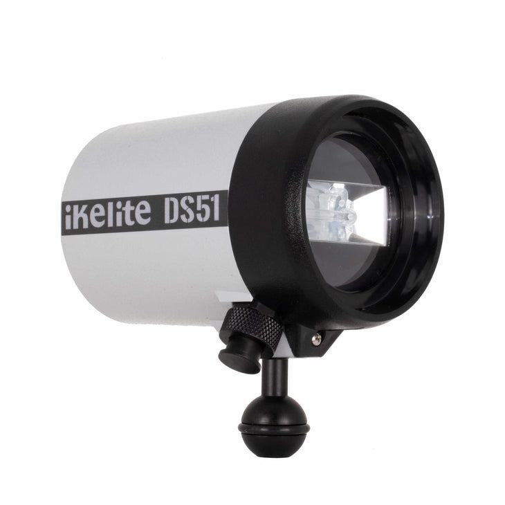 Discontinued. - DS51 II 50Ws TTL Underwater Strobe