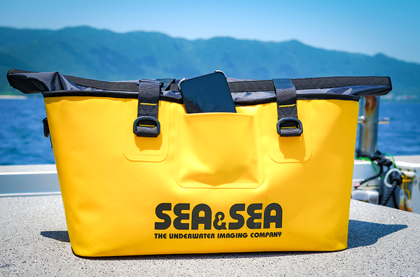 Sea & Sea Yellow Sub Mega Tote Bag – Reef Photo & Video