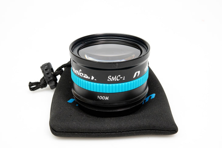 CP.5042 Pre-owned NAUTICAM SUPER MACRO CONVERTOR 1 (SMC-1, 2.3X MAGNIFICATION)