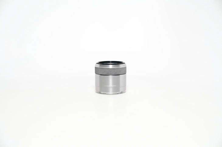 CP.3907 Pre-owned Sony E 30MM F/3.5 Macro Lens (son.sel30m35)