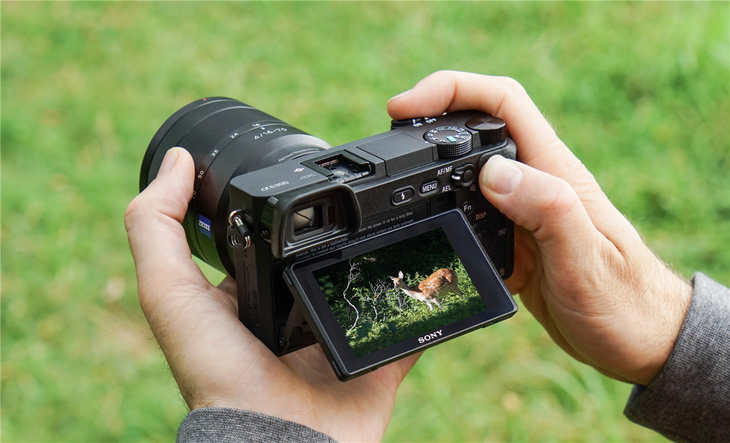 Sony Alpha a6300 Mirrorless Digital Camera (Body Only, Black Sony Alpha a6300 Mirrorless Digital Camera (Body Only, Black